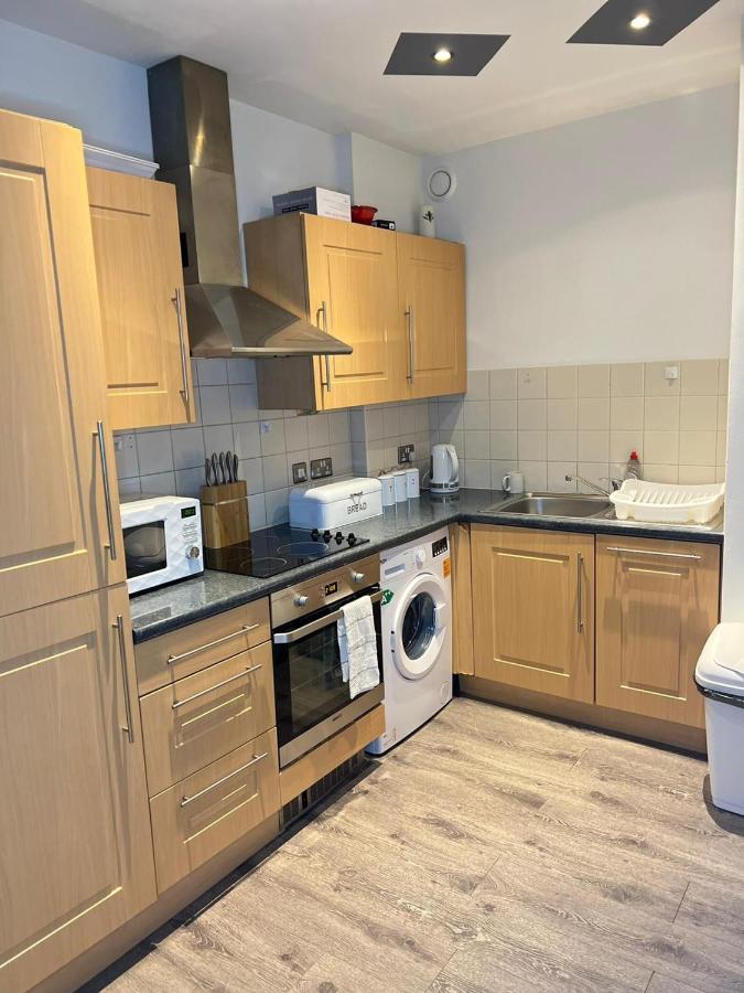 Modern 2 Bedroom Bradford (West Yorkshire)
