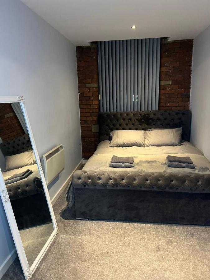 Apartment Modern 2 Bedroom *