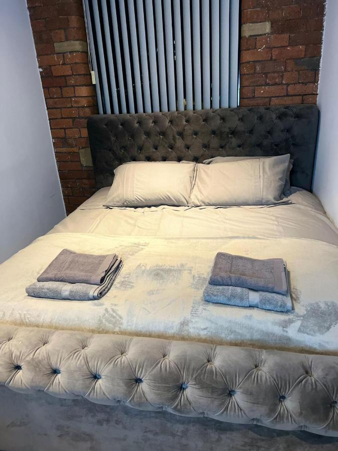 Modern 2 Bedroom Bradford (West Yorkshire)